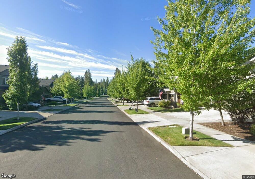 8 SW Teton Ln, Bend, OR 97702 - photo 1