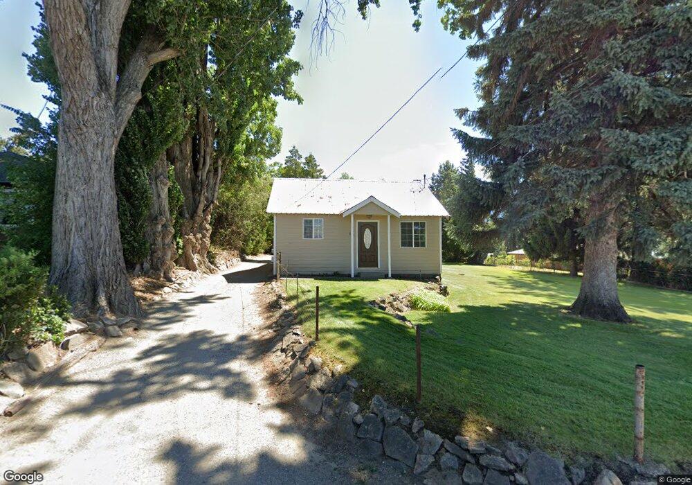 660 2nd St NE, East Wenatchee, WA 98802 - photo 1