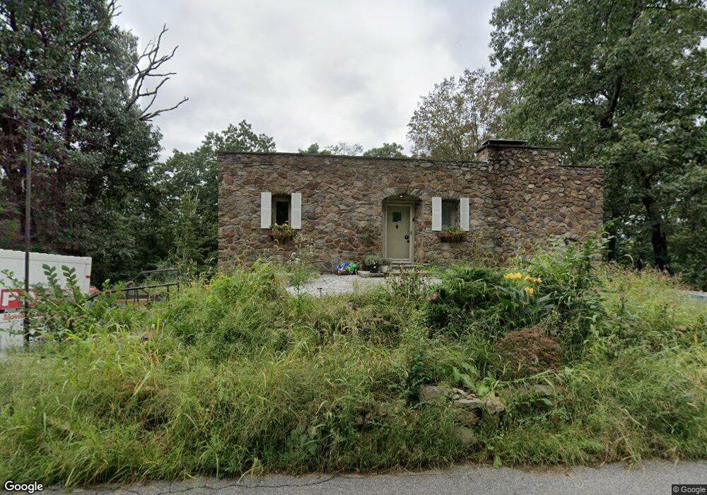 316 Hancock St unit 1, Wrentham, MA 02093 - photo 1