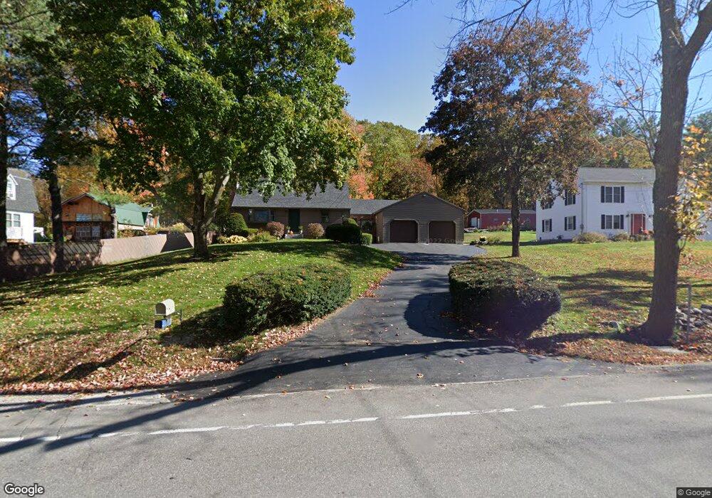 117 Mammoth Rd, Hooksett, NH 03106 - photo 1