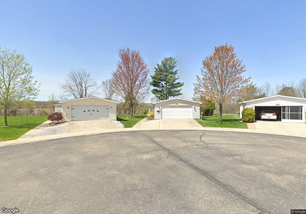 890 Tupper Ct, Linden, MI 48451 - photo 1