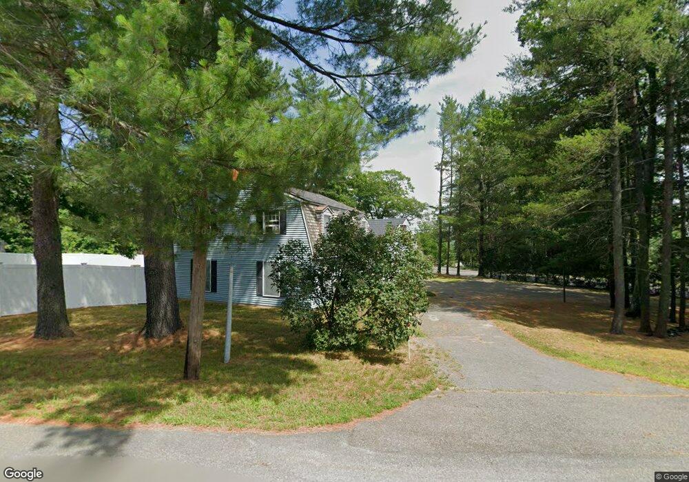 135 Merryfield Ave, Waterville, ME 04901 - photo 1