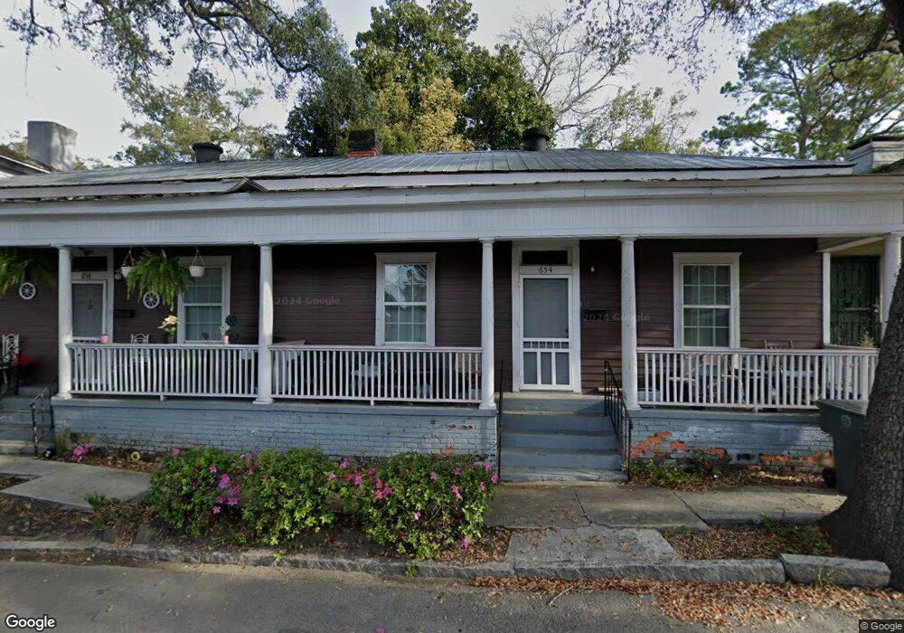 654 W 42nd St, Savannah, GA 31415 - photo 1