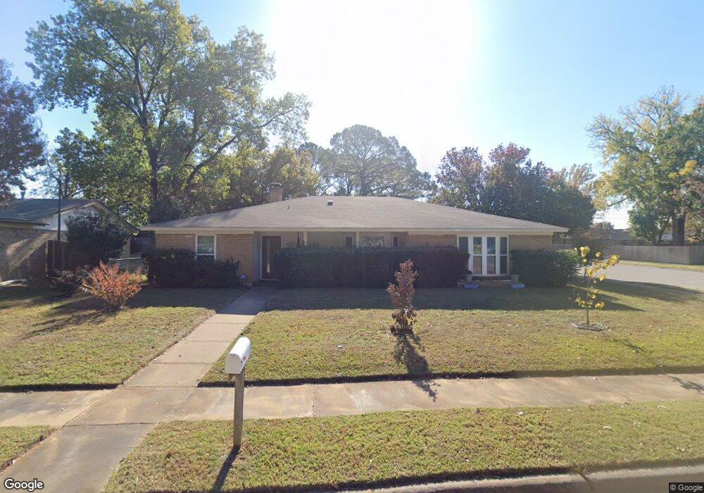 1900 Knoxville Dr, Bedford, TX 76022 - photo 1