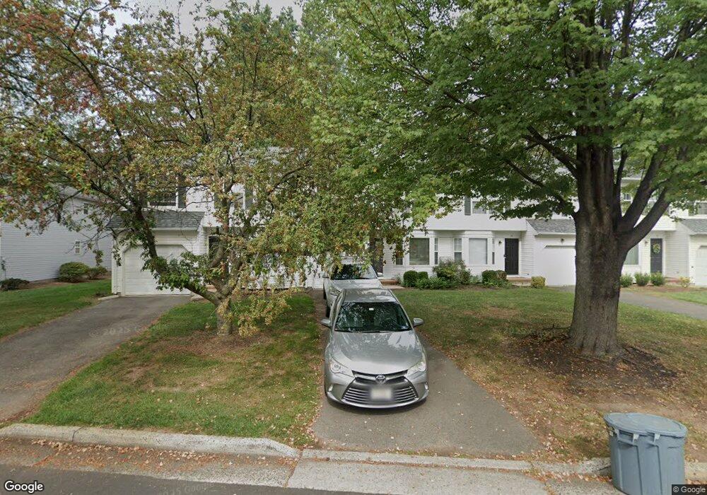 26 Tree Top Rd, Middlesex, NJ 08846 - photo 1