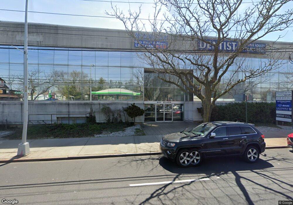 218-10 Northern Blvd unit 104, Flushing, NY 11361 - photo 1