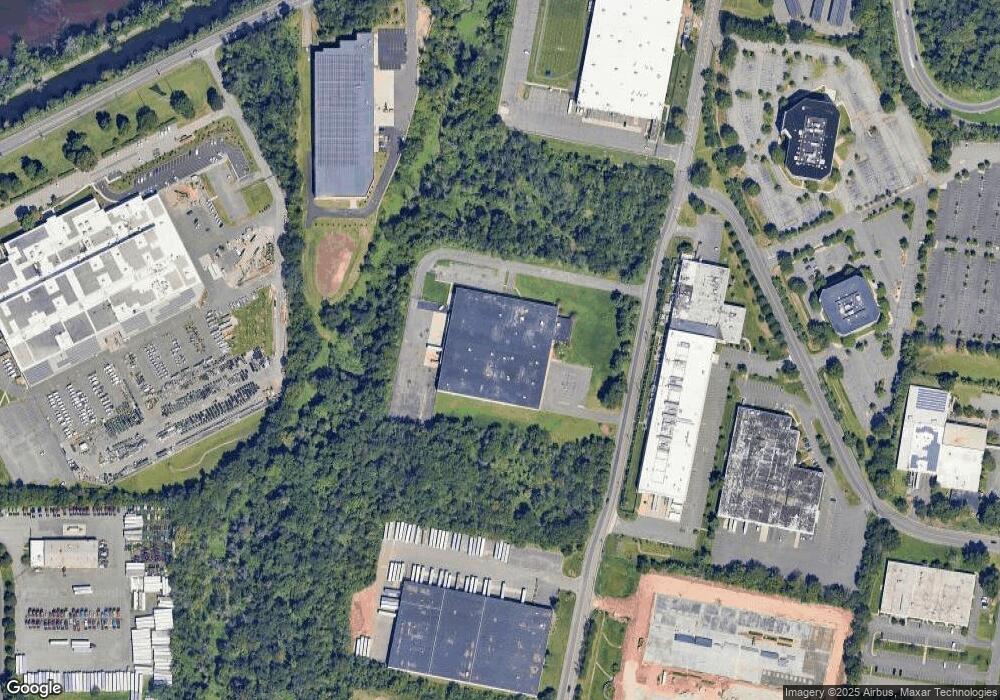 101 Cottontail La Ln, Somerset, NJ 08873 - photo 1