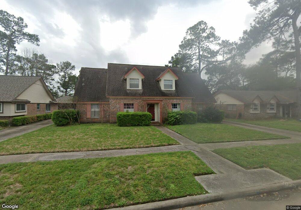 1047 Cottage Oak Ln, Houston, TX 77091 - photo 1