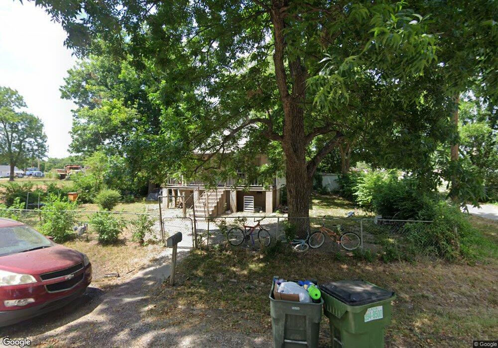 523 E 3rd St, Skiatook, OK 74070 - photo 1