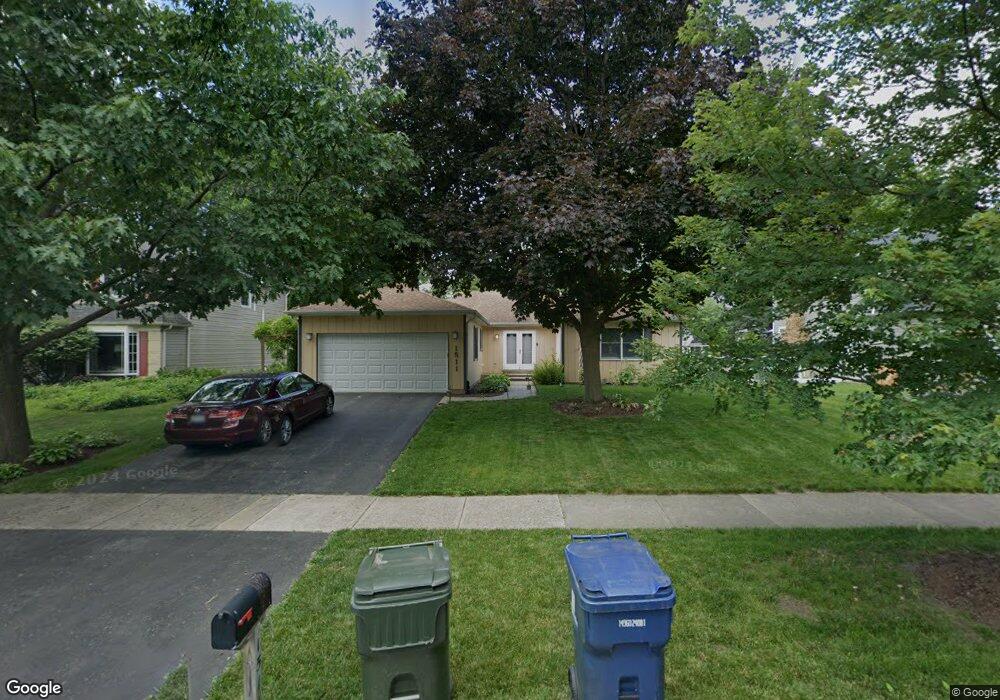 1511 Eton Ln unit 3, Naperville, IL 60565 - photo 1