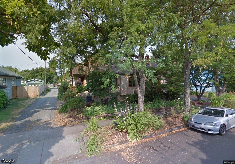 841 W 11th Alley, Eugene, OR 97402 - photo 1