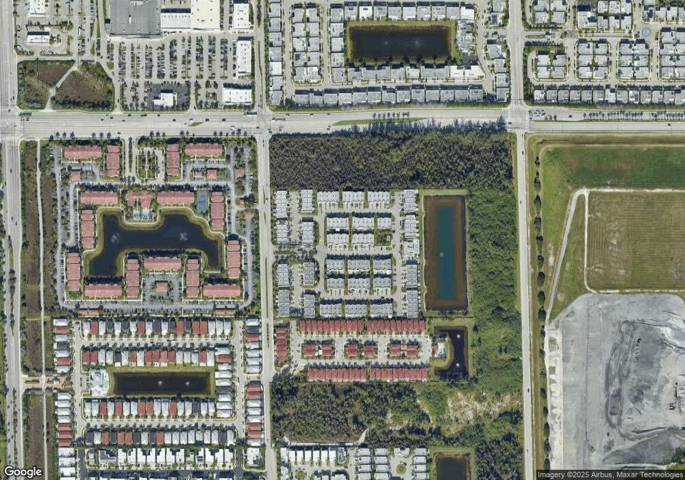 10267 NW 72nd St, Doral, FL 33178 - photo 1