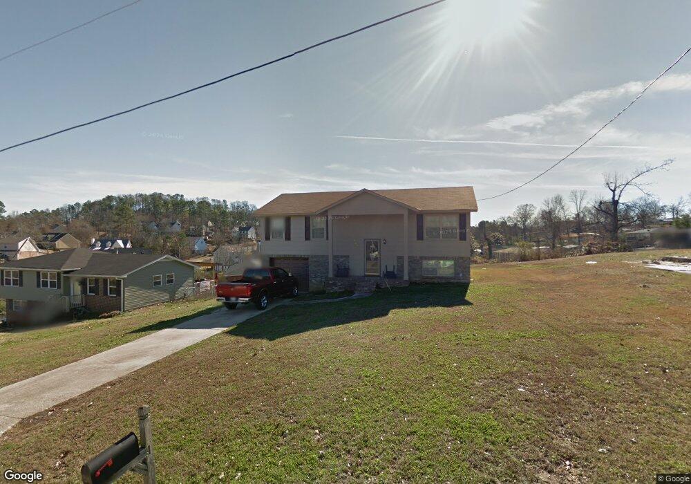 909 Country View Dr NE, Center Point, AL 35215 - photo 1