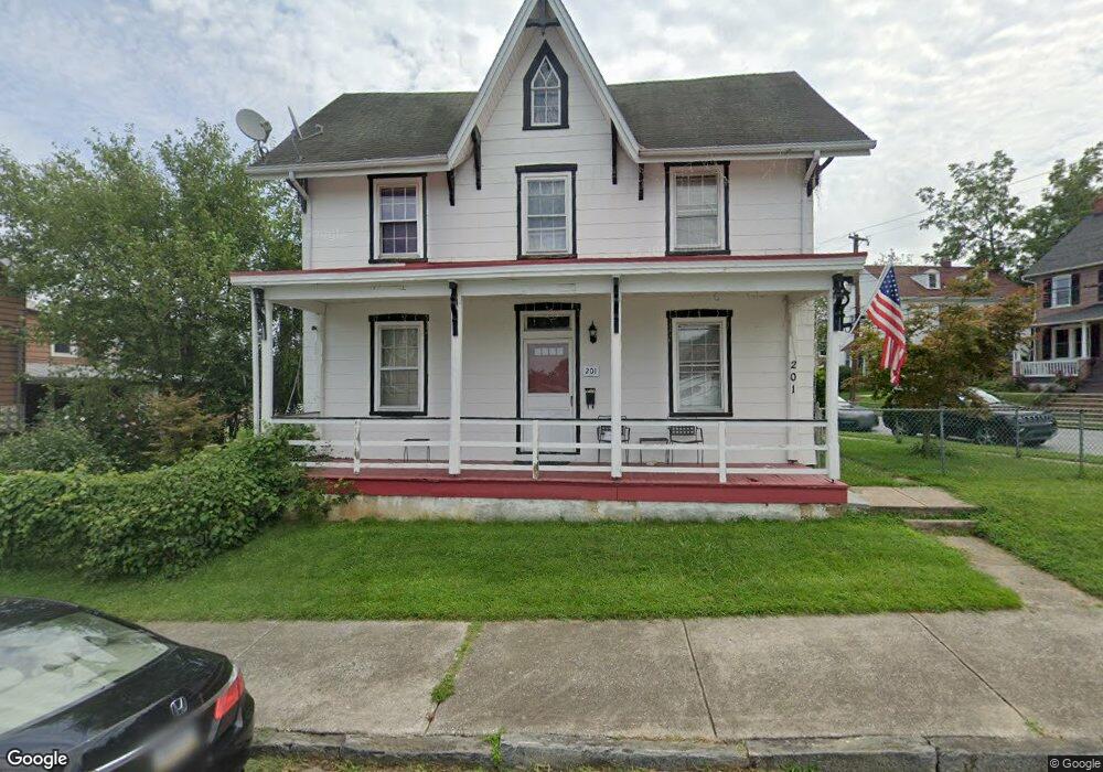 201 Stuart Ave, Downingtown, PA 19335 - photo 1