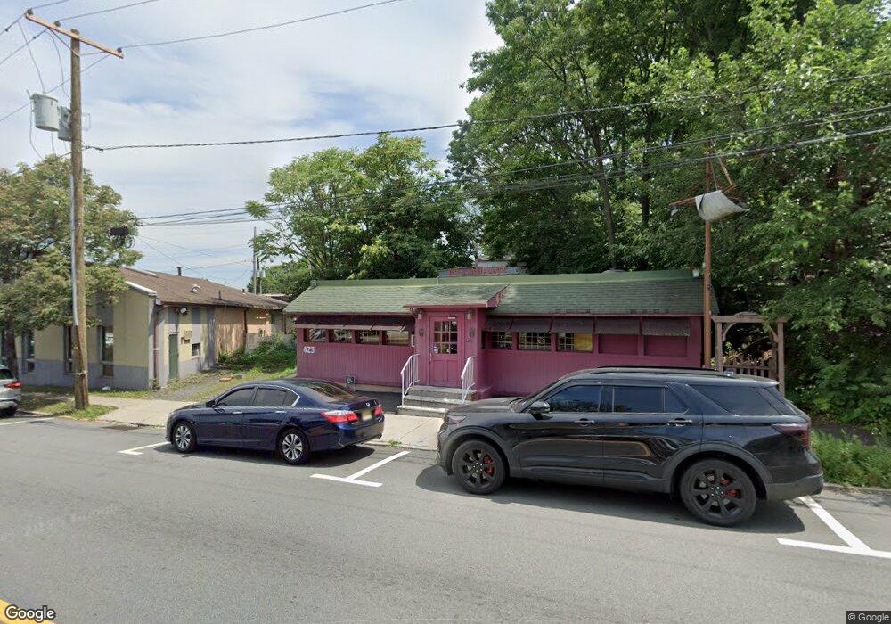 423 Paterson Ave, East Rutherford, NJ 07073 - photo 1