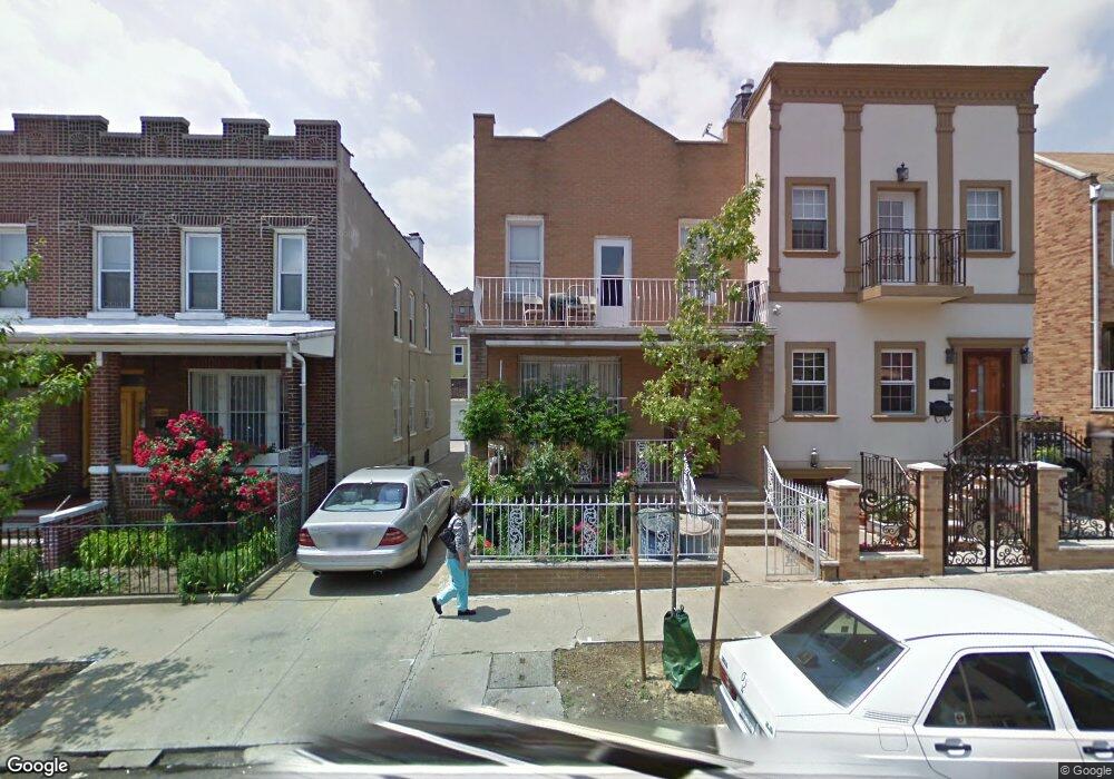 31-20 43rd St, Long Island City, NY 11103 - photo 1