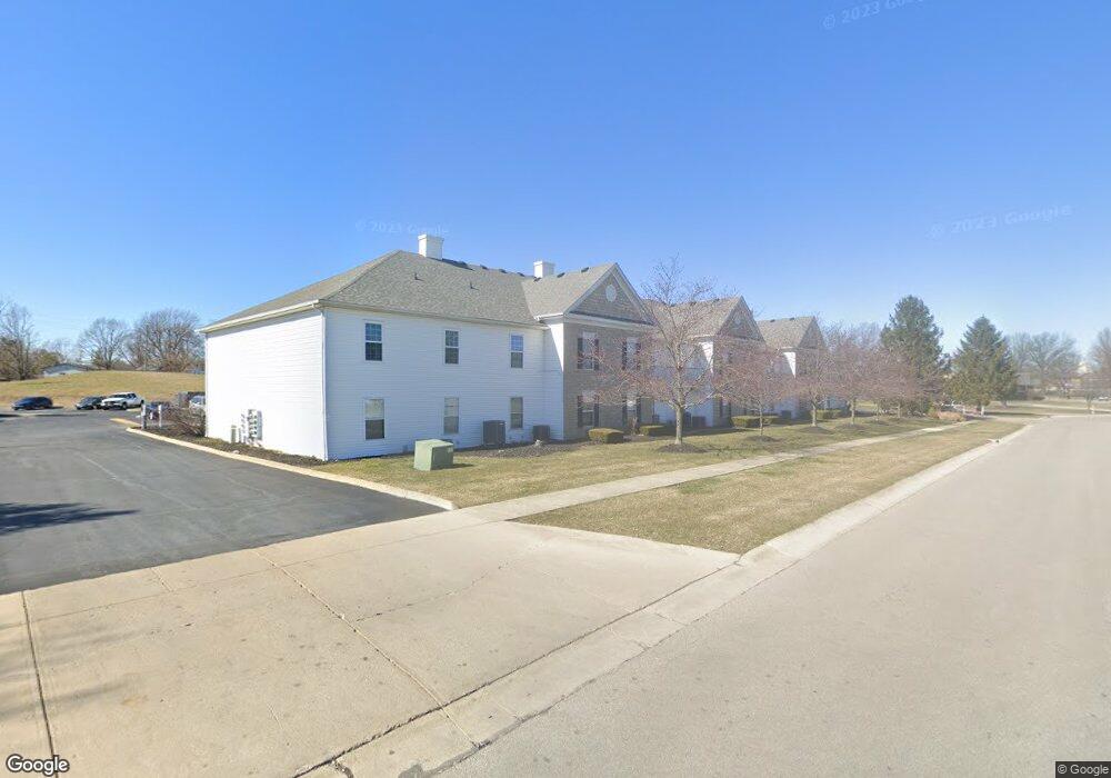 641 Millcrest Dr, Marysville, OH 43040 - photo 1