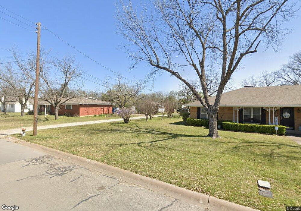 206 Mcanear St, Cleburne, TX 76033 - photo 1