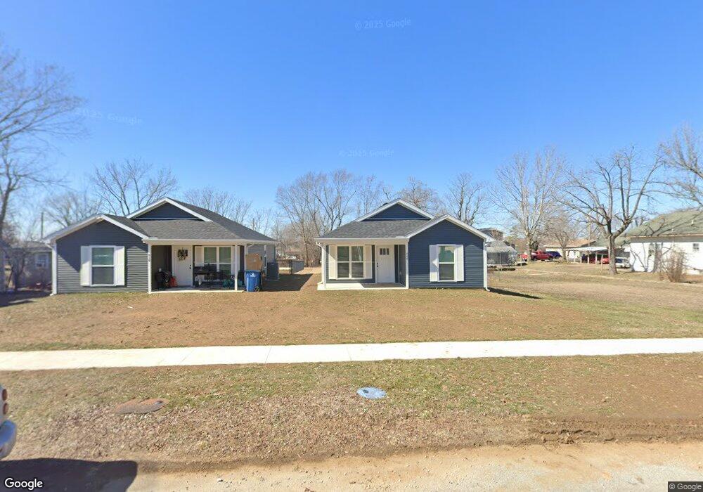 608 S Cowgill St, Carl Junction, MO 64834 - photo 1