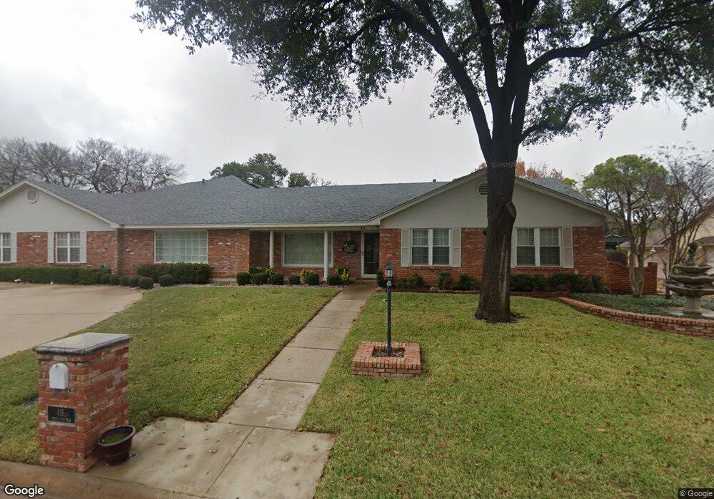 416 Circleview Dr S, Hurst, TX 76054 - photo 1