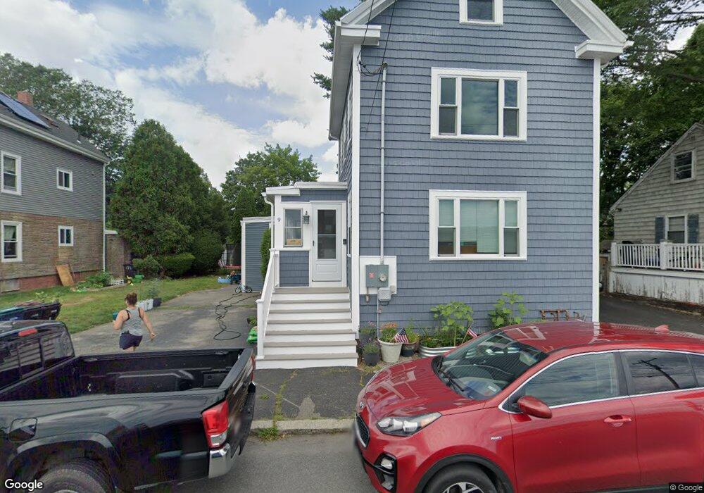 9 Collins St, Salem, MA 01970 - photo 1