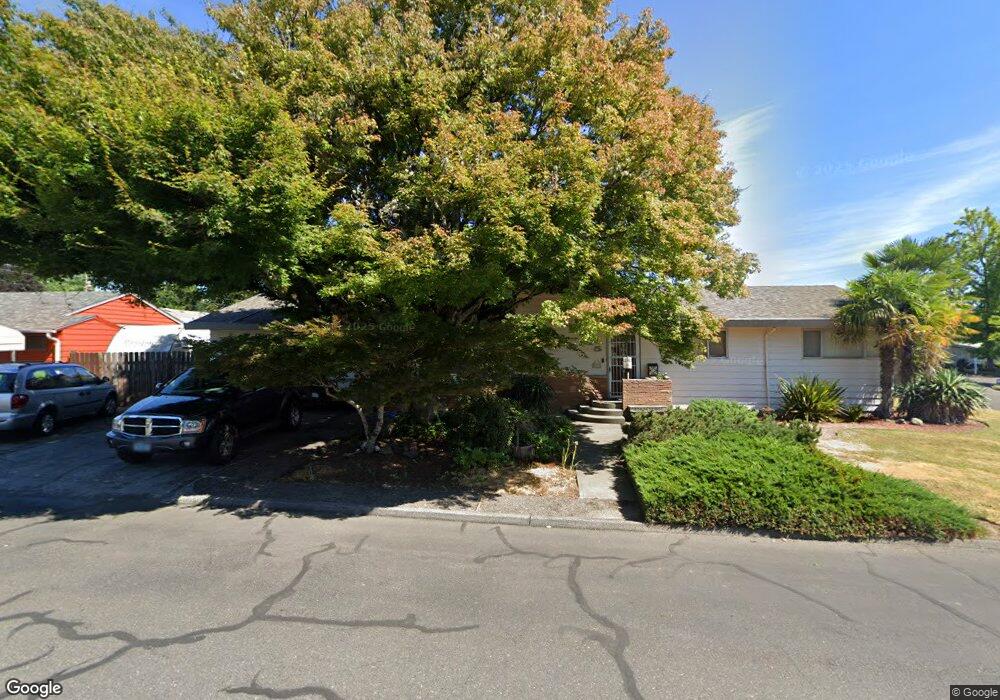 2715 15th Ave, Forest Grove, OR 97116 - photo 1