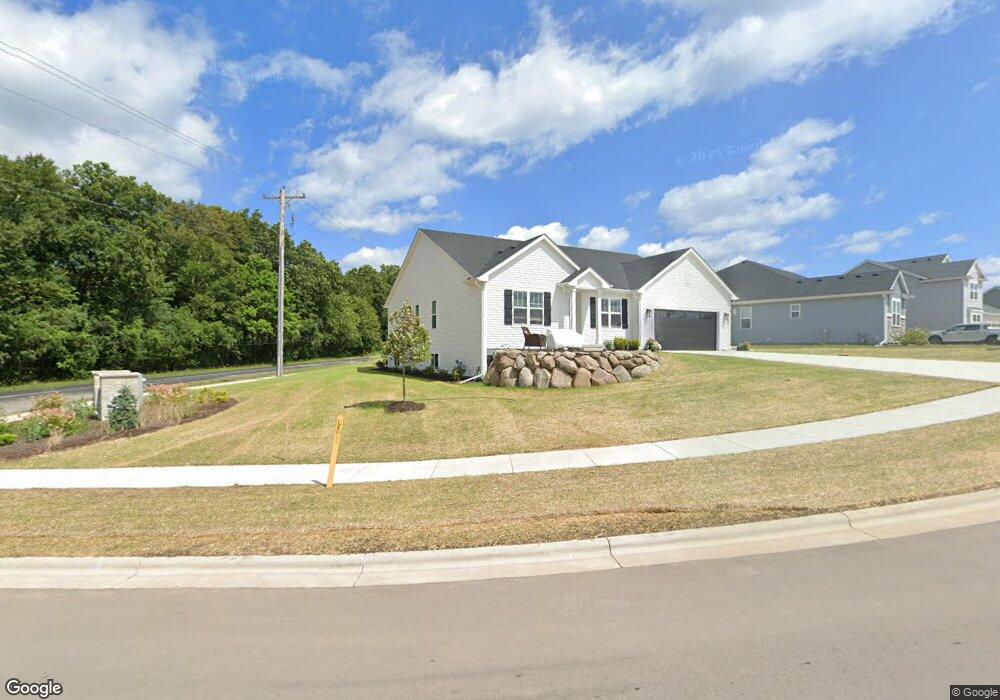 1600 Misty Ridge Ln, Grafton, WI 53024 - photo 1