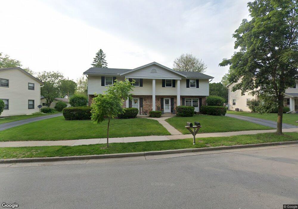 1914 Ruben Dr, Waukesha, WI 53186 - photo 1