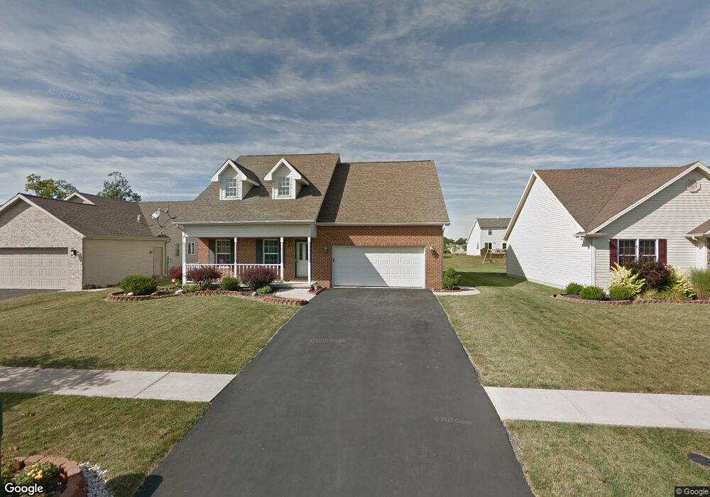 1320 Kennsington Dr, Findlay, OH 45840 - photo 1