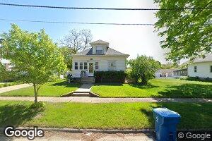 1225 Englewood Ave, Waterloo, IA 50701