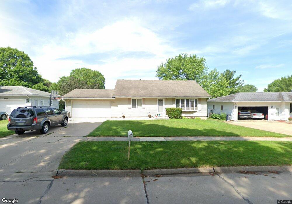 2516 30th St SW, Cedar Rapids, IA 52404 - photo 1