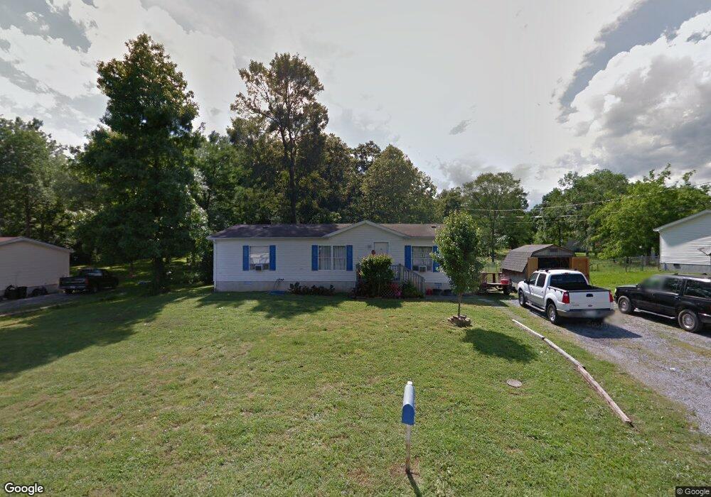 357 E Parkway, Shelbyville, TN 37160 - photo 1