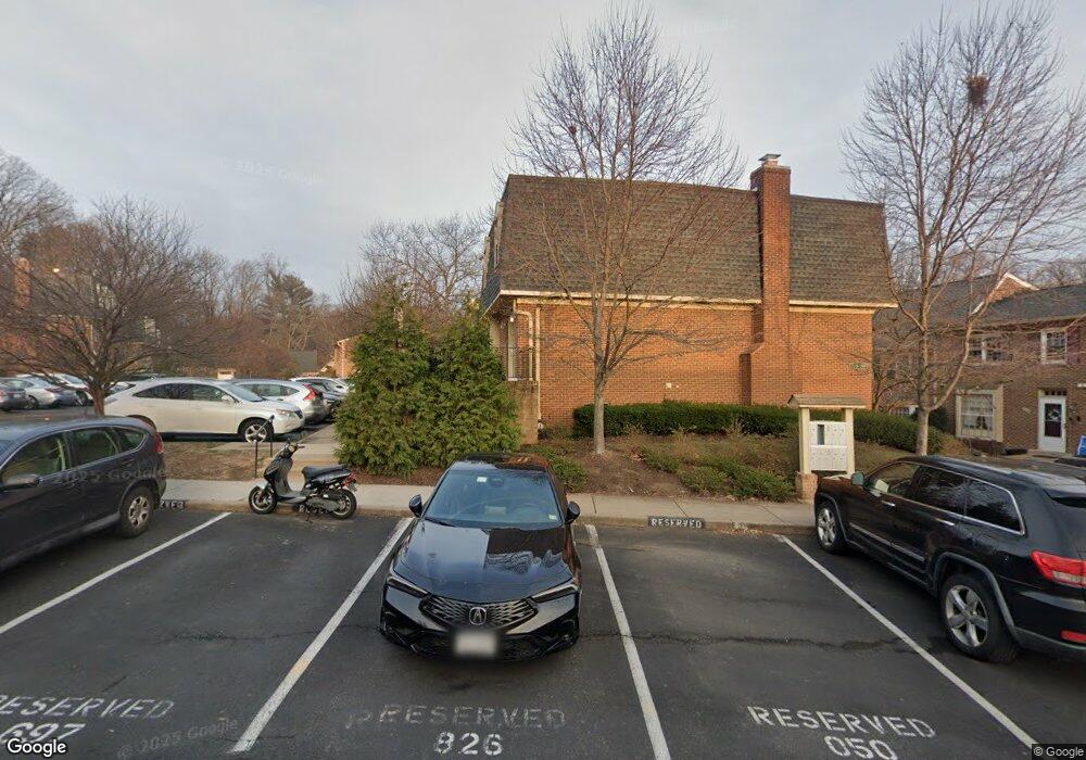 706 N Armistead St, Alexandria, VA 22312 - photo 1