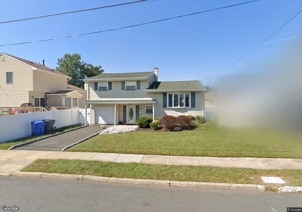 5 Bayberry Ct, Port Reading, NJ 07064 - photo 1
