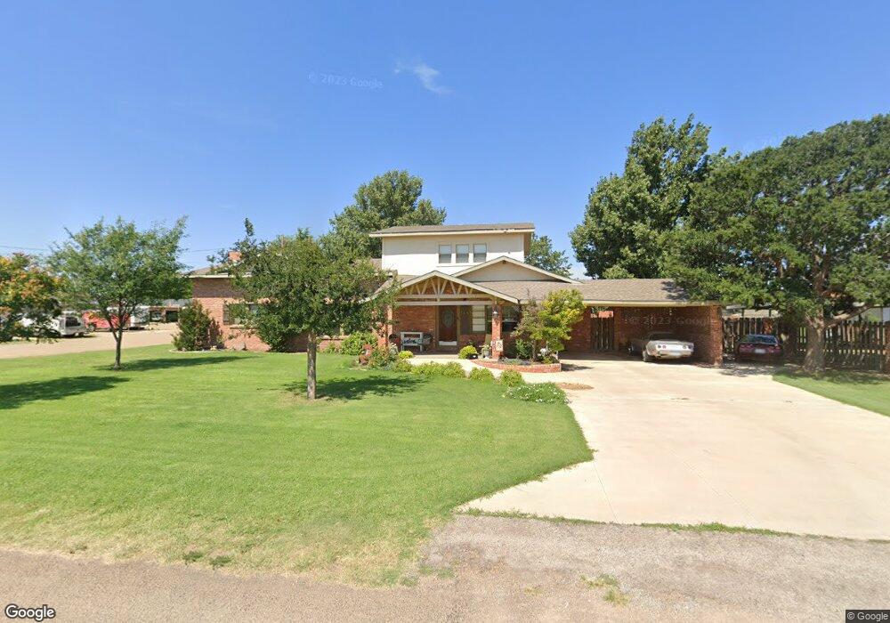 2405 Lancaster St, Plainview, TX 79072 - photo 1