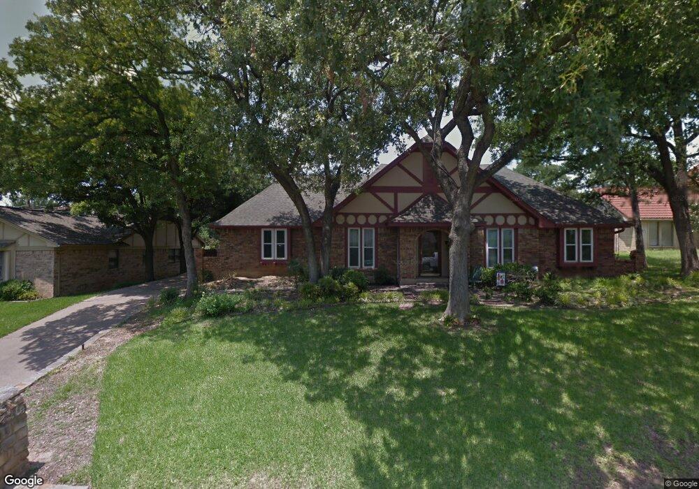 508 Cumberland Dr, Hurst, TX 76054 - photo 1