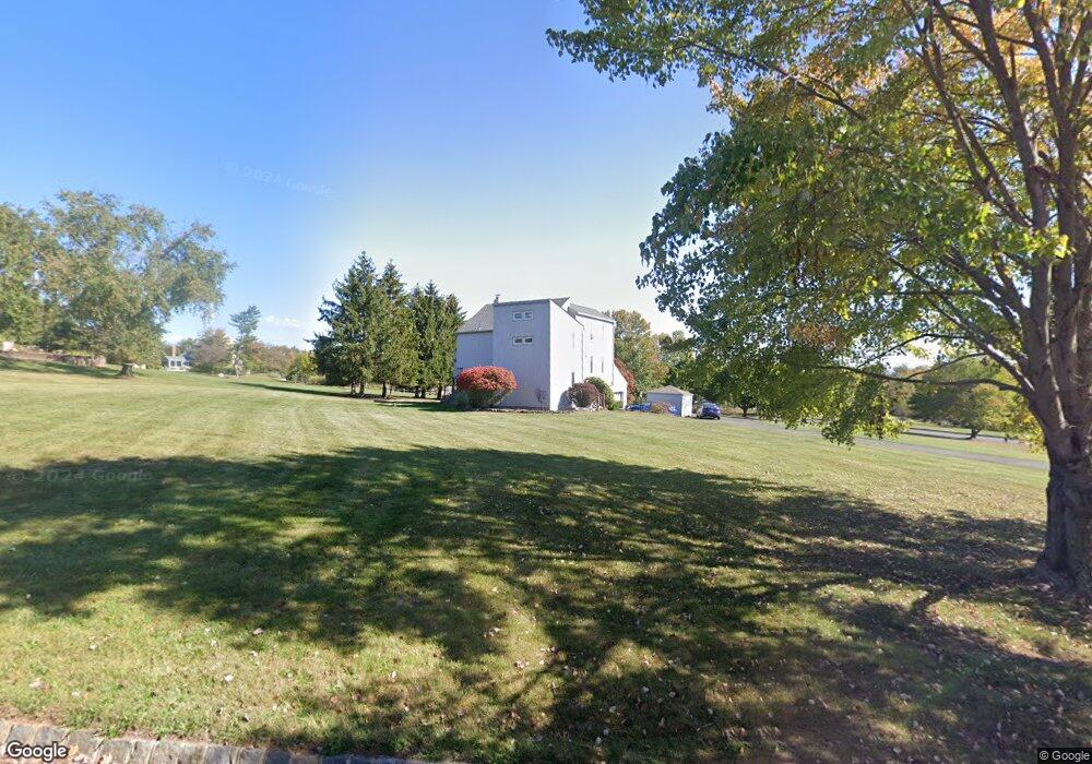 2 Waldron Ln, Flemington, NJ 08822 - photo 1