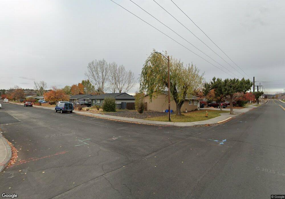 1220 SW 34th St, Redmond, OR 97756 - photo 1