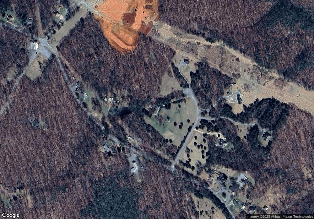 2039 Via Creek Dr, Charlottesville, VA 22903 - photo 1