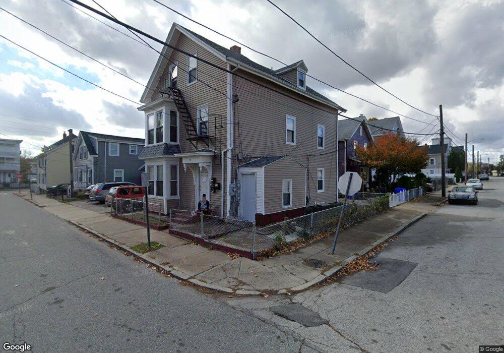 79 Whitman St, Pawtucket, RI 02860 - photo 1