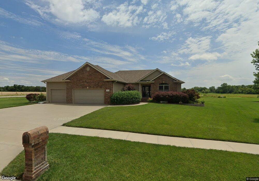 1324 Turkey Creek Dr, McPherson, KS 67460 - photo 1