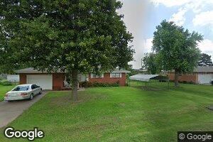 224 S 6th St, Cyril, OK 73029