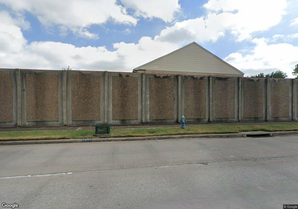 10390 Briar Forest Dr unit 33, Houston, TX 77042 - photo 1