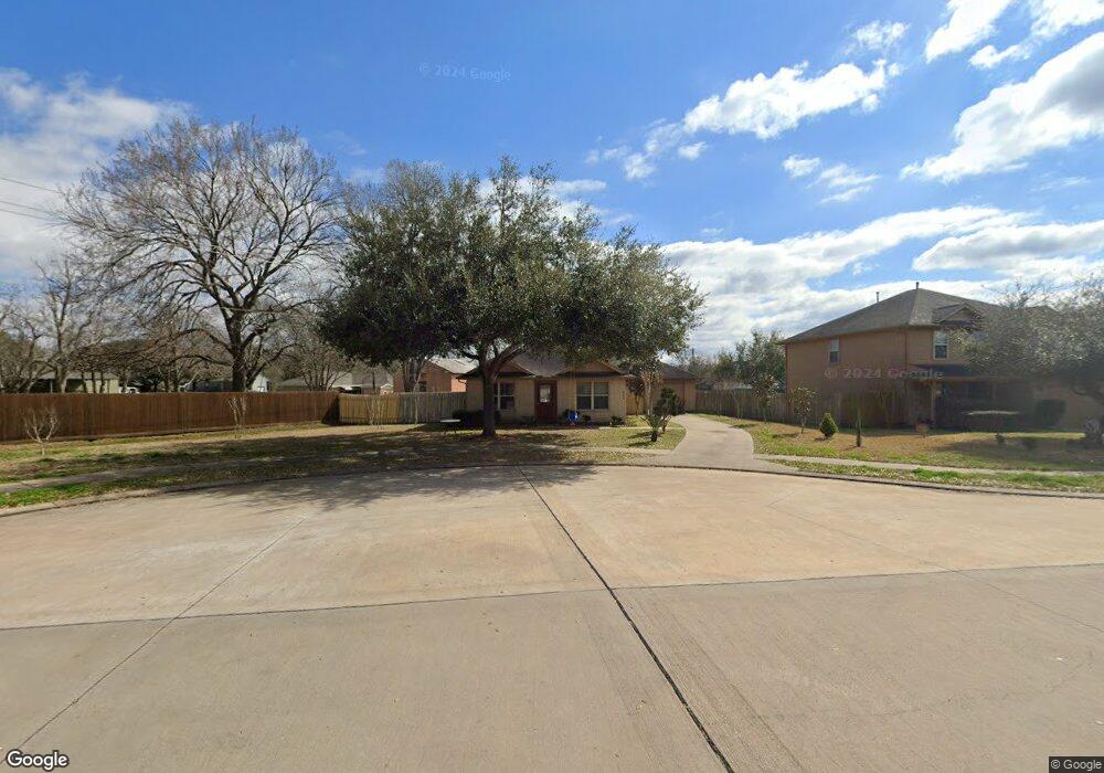 903 Gulf Ct, Rosenberg, TX 77471 - photo 1
