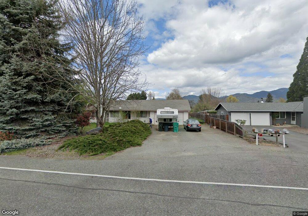 1122 Wylie Ln, Grants Pass, OR 97527 - photo 1