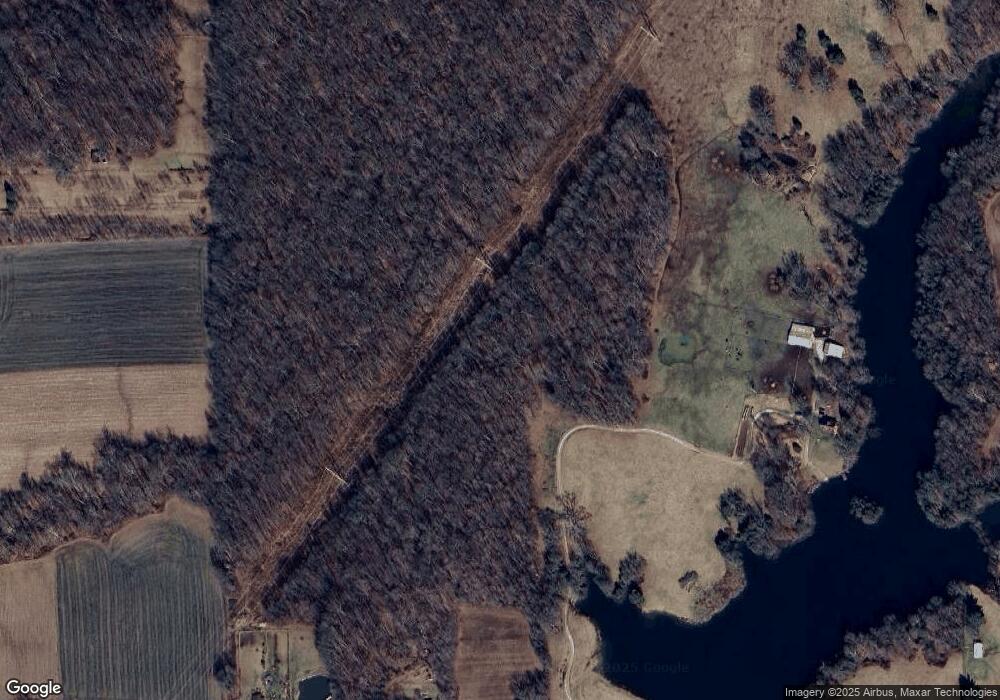 811 E 800 S, Columbus, IN 47201 - photo 1