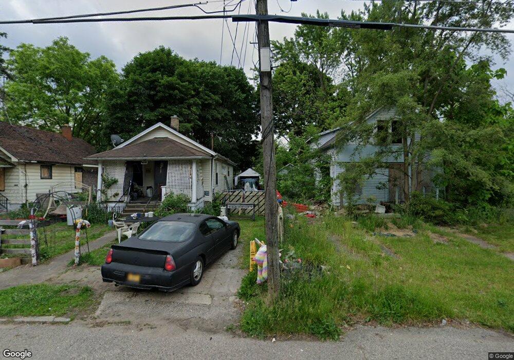1446 Delaware Ave, Flint, MI 48506 - photo 1
