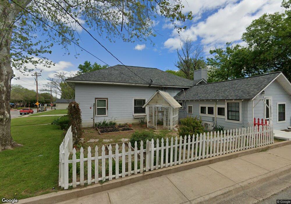 321 W Lee Ave, Weatherford, TX 76086 - photo 1