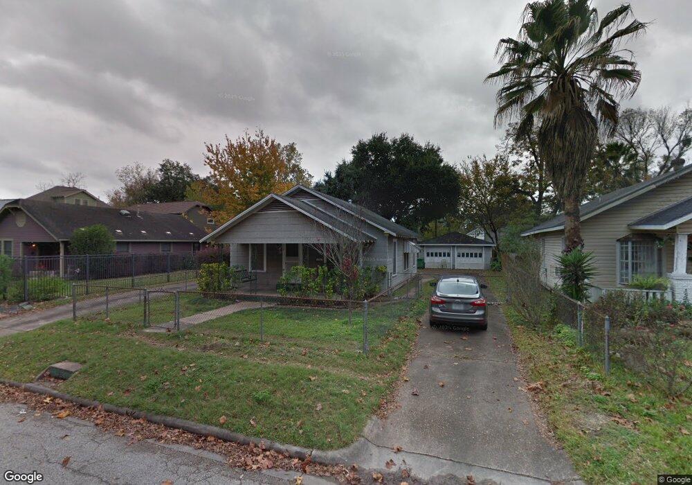 832 Aurora St, Houston, TX 77009 - photo 1