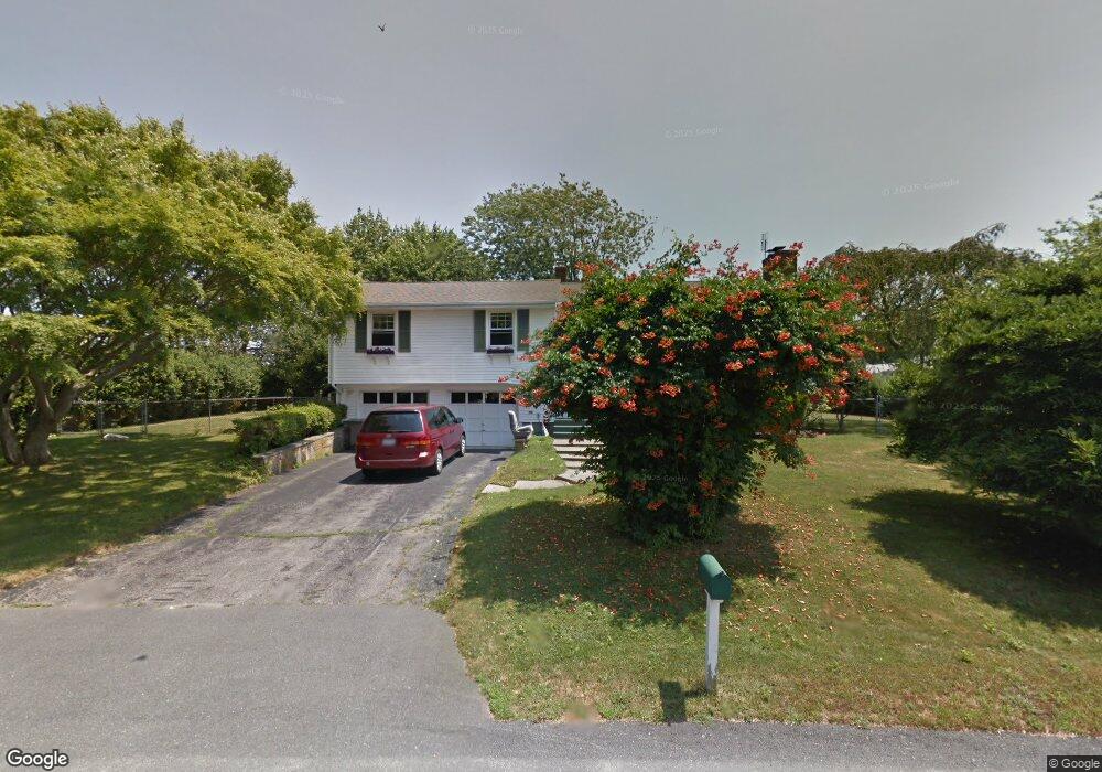 5 Aspinet Rd, Middletown, RI 02842 - photo 1